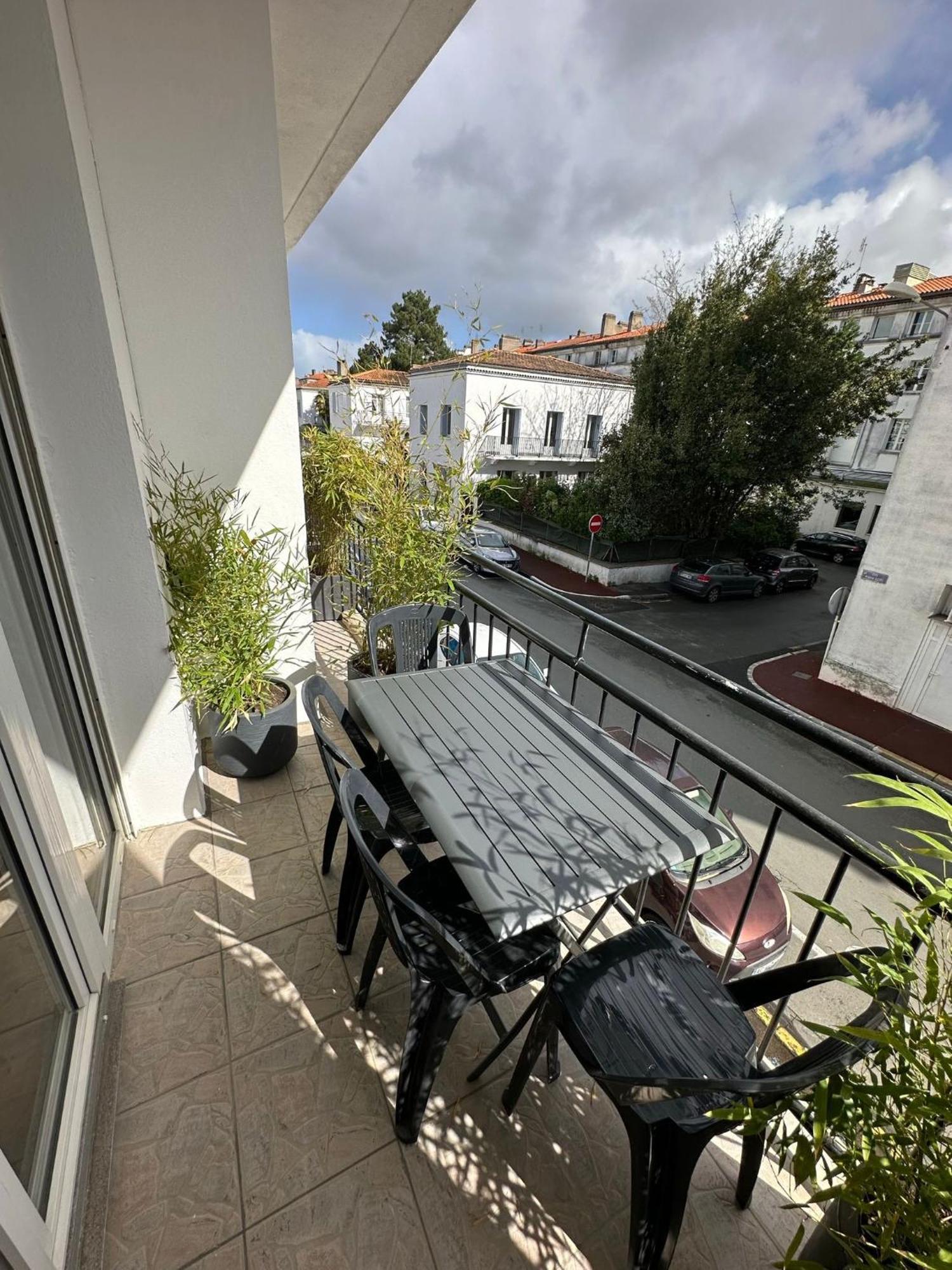 Maison De Ville Plein Centre, 3 Etoiles, A 200M De La Plage, Parking Prive, Wifi Royan Kültér fotó